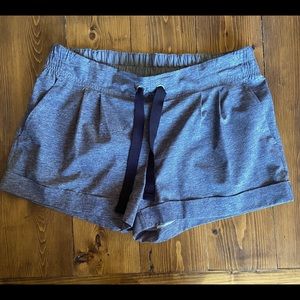 Lululemon Breakaway 2.5” Shorts